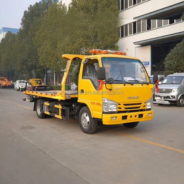 Factory Supply Small Mini ISUZU Recovery Truck Flatbed Platform Towing Wrecker Truck Customized Light Duty Tow Wrecker Truck