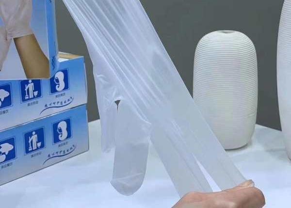 Transparent Disposable Protective Gloves Waterproof For Both Men And Women
