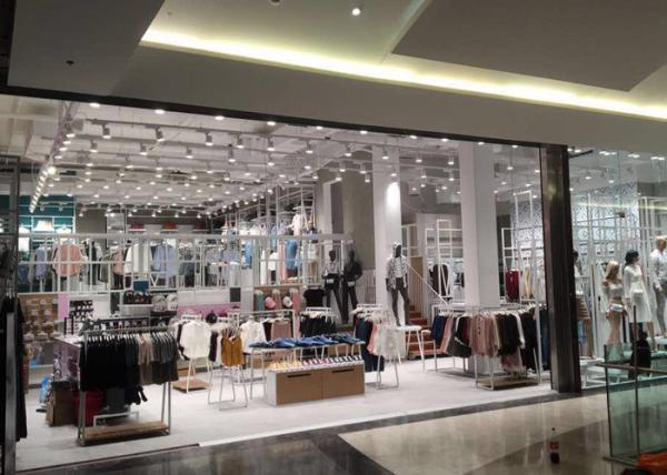 MDF Painting And Iron Metal Clothing Shop Display Stands For Fashion Shop Decor