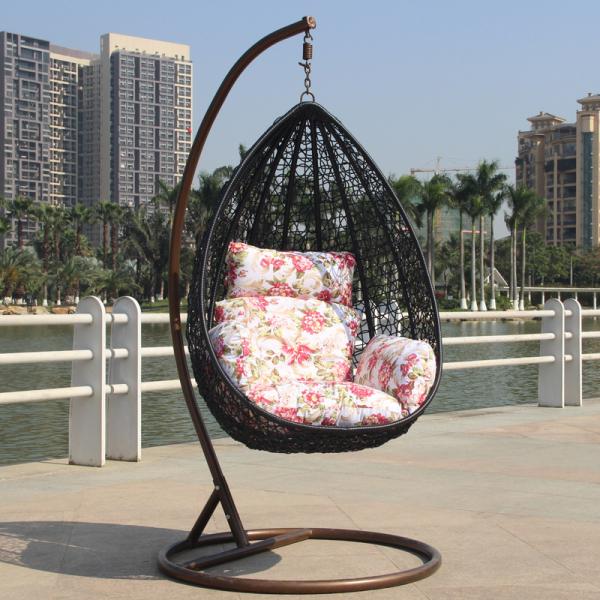 Metal Frame Single Swing Chair with Hand-Made PE Rattan Hanging and Mail Packing