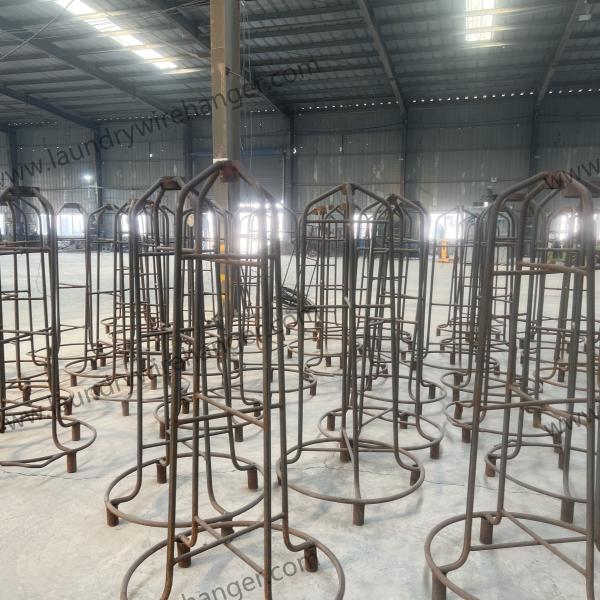 Powder Coated Laundry Wire Hanger For Laundry Service In Blue Color