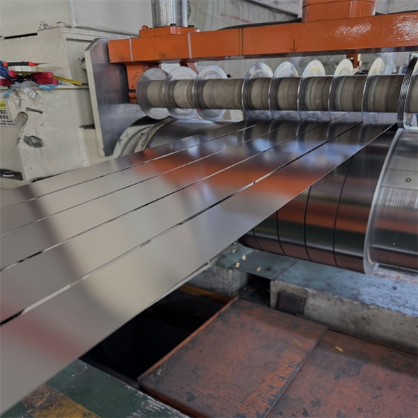 Precision Stainless Steel Strip - 430 Grade, Heat Resistant and Durable, Custom Sizes 10-1000mm, Ideal for Automotive Trim and Kitchenware, 0.3-3mm Thick, Meets JIS G4305 & ISO 9444