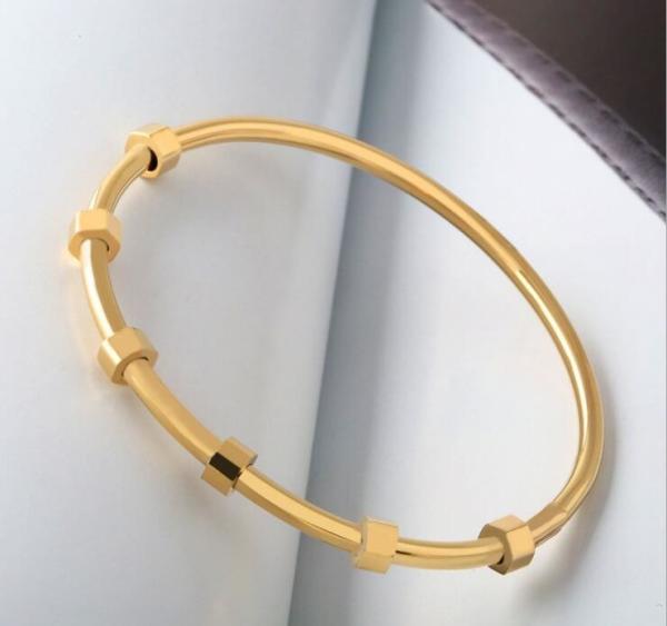 Modern design stainless steel  bracelet jewelry with high quality