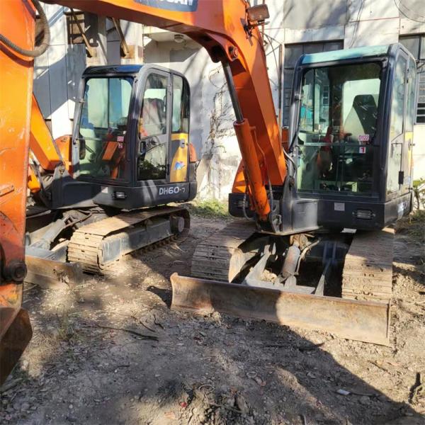 Excavatrice hydraulique utilisée Doosan Dh60 Dh60-7 Mini-excavatrice Doosan