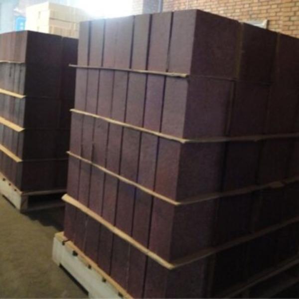 Direct Bonded Magnesia Chrome Brick For Copper Smelting Plant With 0.34% CaO Content