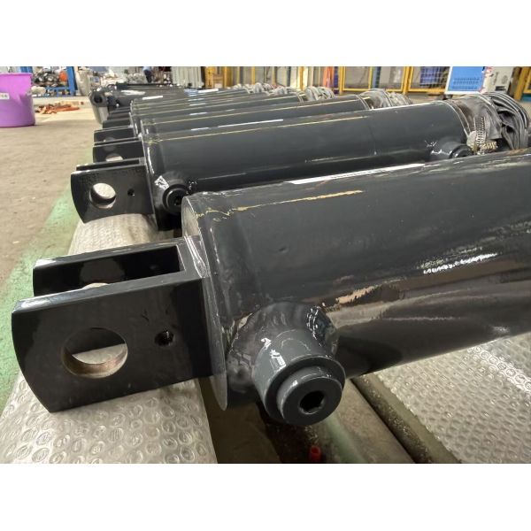 Double Acting Hydraulic Cylinder With Hard Chrome Plated Steel Rods Rod Eyes On Both Ends