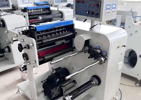 Machine à découper les étiquettes vierges à tourelle automatique 350 mm