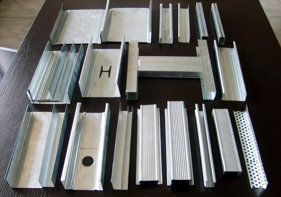 50m/Minの機械を形作る高速軽い鋼鉄石膏ボードスタッドおよびトラック