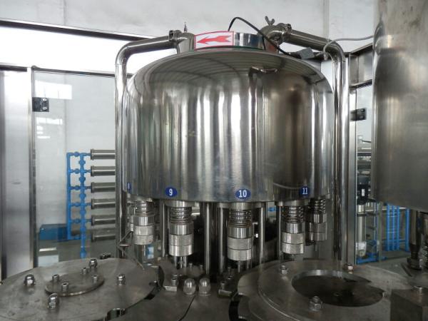 Lavage minéral/pur automatique de machine de remplissage de bouteilles de l'eau - remplissant - 3-In-1Unit de capsulage