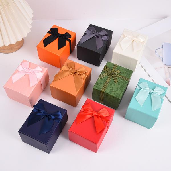 Creative World Cover Gift Box Square Ribbon Watch Packaging Box