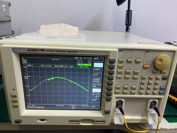 AQ6317B Yokogawa Optical Spectrum Analyzer 600–1750 Nm 0.015 Nm Resolution