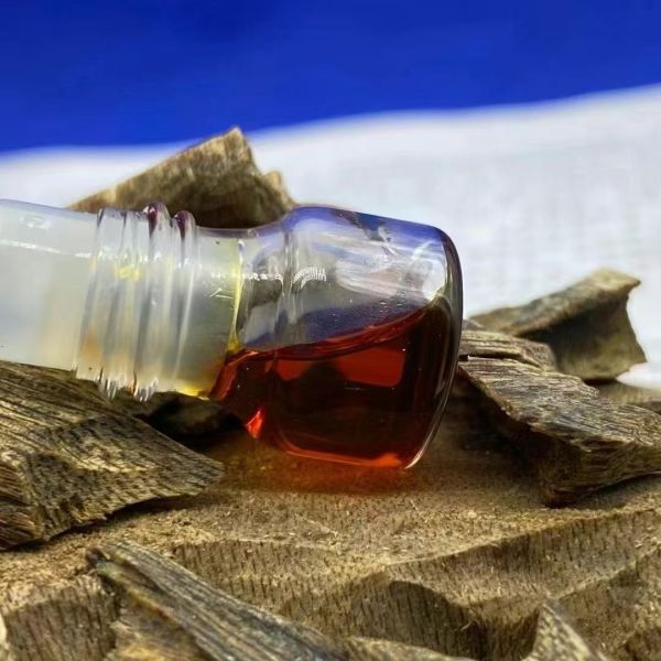 Sustainably Sourced OUD Agarwood Resin Luxury Fragrance Production Traditional Aromatic Applications