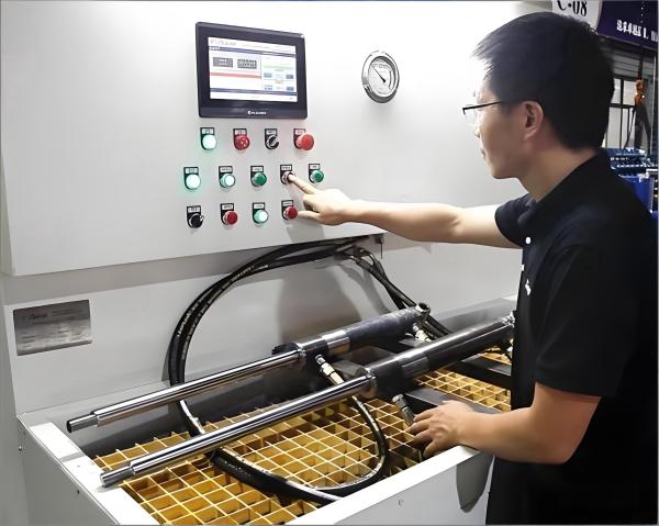 Chassis Telescopic Cylinder