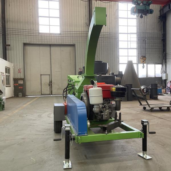25/32/55hp Diesel Engine Tree Grinder for Wet/Dry Waste Wood Shredding and Grinding
