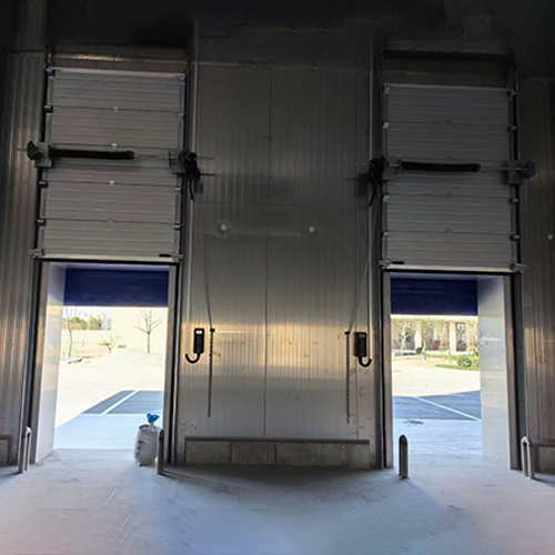 Automatic Manual Customized Industrial Sectional Door For Freight Forwarding Warehouses