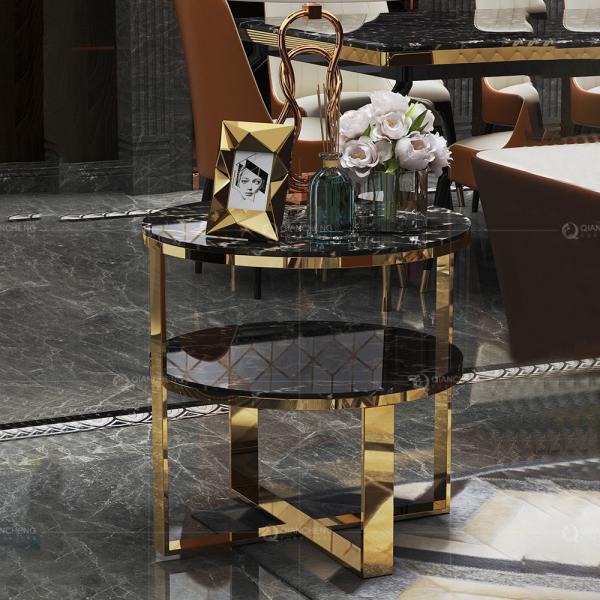 Сторона нержавеющей стали золота зеркала ставит мебель на обсуждение столовой металла