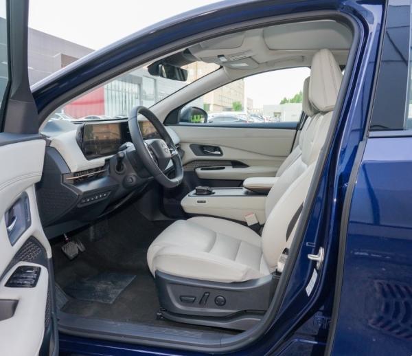 2022 Nissan Ariya 2WD Long-Range Top Configuration Electric Vehicle for 5 Passengers