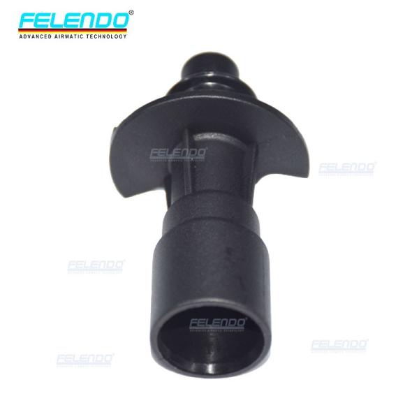 Vehicle Hoses Water Pump Oil Cooler Pipe for Land Rover Discovery 4 LR028136