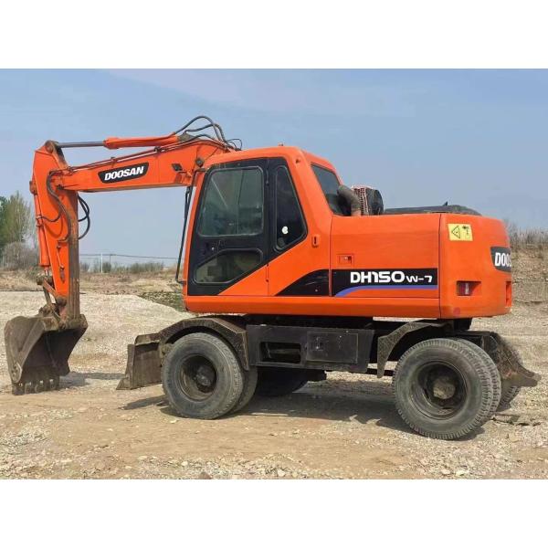 Used DOOSAN DX140W-7 Wheel Excavator with Original Paint and Cummins Engine 112kW
