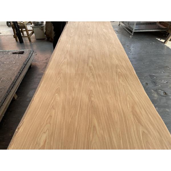 Nuevo diseño Muestra libre de ingeniería 2500 * 240mm Cereza Veneer de madera reconstituida para puerta de cubierta de barco
