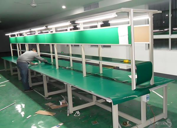 Mobile ESD Workbench For Flexible Workshop Arrangements
