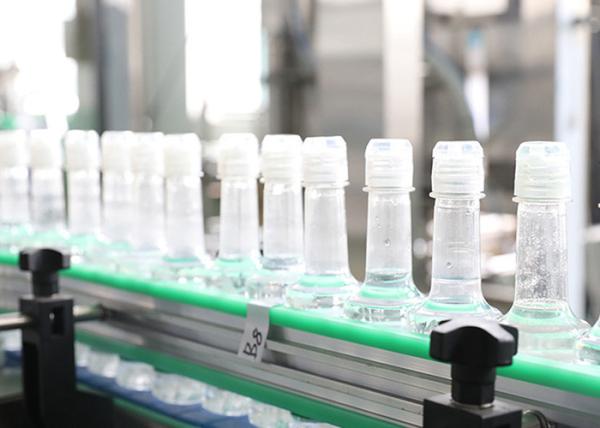 Linha reta que tampa a máquina de enchimento cosmética do óleo de cabelo
