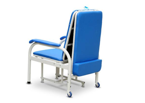 Cama assistente de dobramento médica com a cadeira para a sala do paciente hospitalizado