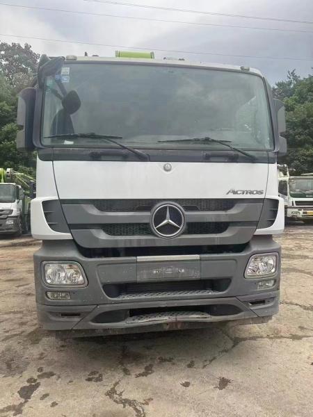 Hauteur d'alimentation 1540 ZLJ5440THB 2019 Zoomlion 56m Pompes à béton camion avec Mercedes Benz châssis monté pompe