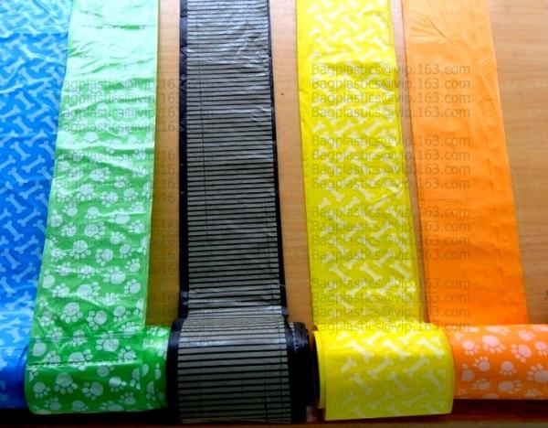 POOP BAGS, SCOOPERS, PET WASTE BAGS, PET BAGS, LITTER BAGS, DOGGY BAGS, DOG WASTE BAGS, PET WASTE COLLECTION BAGS, CLEAN