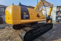 1 excavatrice PC220 - 8 22 tonnes de KOMATSU d'occasion de seau de mètre cube