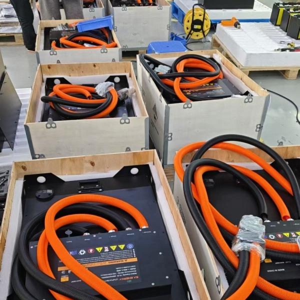 Benery Chargement plus rapide personnaliser pile au lithium 24V 400AH pour chariot élévateur à ciseaux électrique pour remplacer la batterie au plomb avec affichage BMS