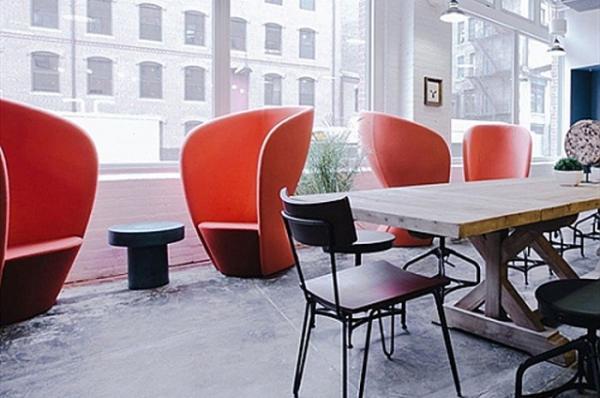 HALLE Shelter Lounge Chair