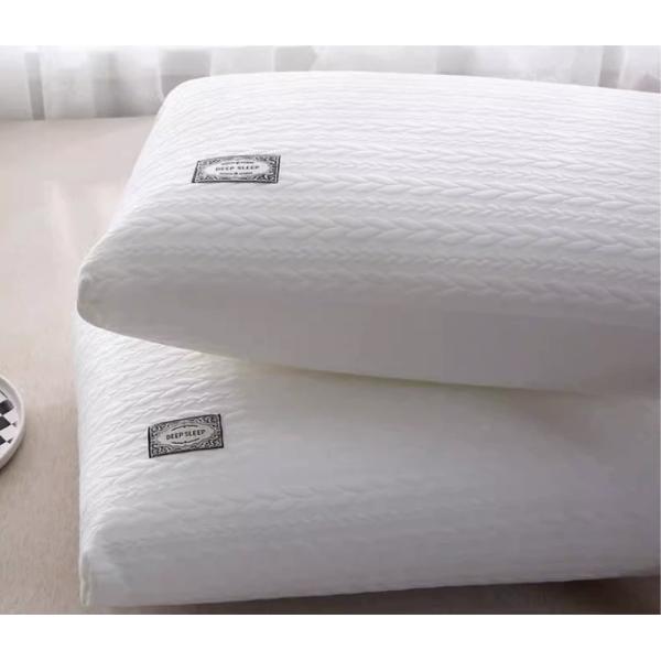 Upgrade Your Sleep Experience with Our 600TC Thread Count Knitted Cotton Massage Pillow