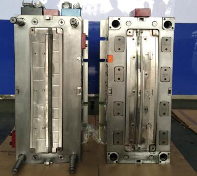 Precision Automotive Plastic Mould with Engel injection machine for Lens