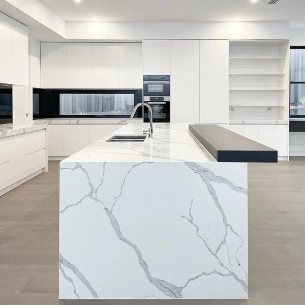 Modern Glossy White Lacquer Solid Wood Custom Kitchen Cabinets Custom Design Kitchen Cabinets