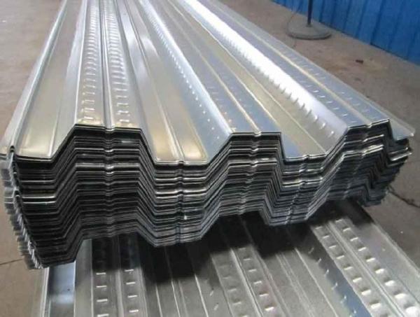 sobre o rolo 8ton que forma o equipamento para o painel 7.5KW 380V 50Hz do Decking do assoalho