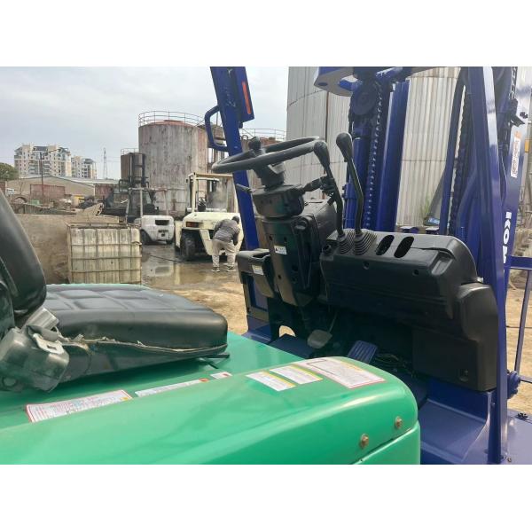 Low Working Hours and Good Condition Komatsu 3T Forklift FD30 for Construction Works