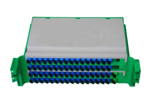 Tray Type PLC Fiber Optic Splitter HSGFL-PLC-4*16SU-T 13.5DB Insert Loss