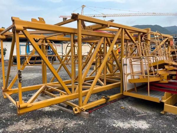 2020 Xugong deuxième main tour grue 6515-85 avec type de voiture en mouvement type 50T