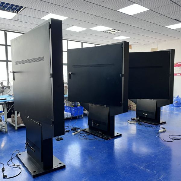 55 Inch Outdoor Digital Signage with 3000-4000 Nits Brightness   IP65 Waterproof Advertising Kiosk