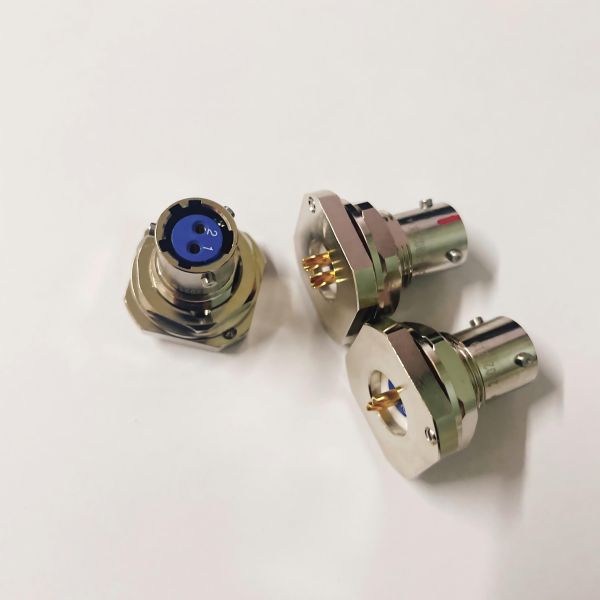 Y50X Aeronautics and Astronautics Circular Connector Female Aviation Electrical Connector with 25A Working Current 1500V Withstand Voltage and Aluminum Alloy Shell