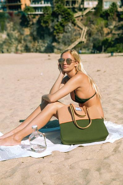FREE SHIPPING, SALE Raspberry Pink neoprene beach bag, travel pouch and tote bag with purse, summer bag, tote bag, vegan