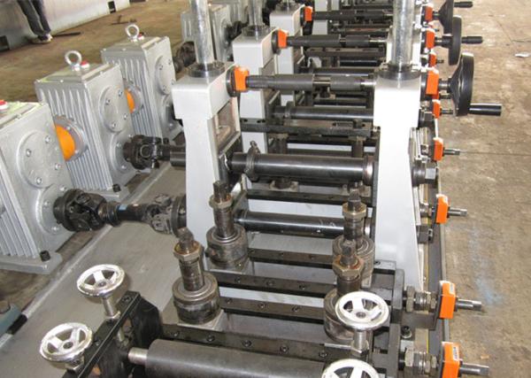 Carbon Steel ERW Pipe Machine 10-50mm Diameter 100m/min