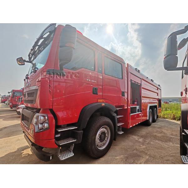 HOWO Camion de lutte contre les incendies 6X4 480 chevaux 5000L Cisterne à mousse d'eau Camion de lutte contre les incendies Mini Camion de lutte contre les incendies