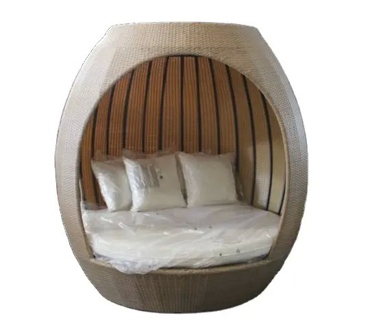 Outdoor nest shape Aluminum rattan sunbed with cushion & pillow---6152