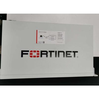 Stock FG-100E Fortigate-100E Appareil de pare-feu matériel avec sécurité Internet de 3 Mbps