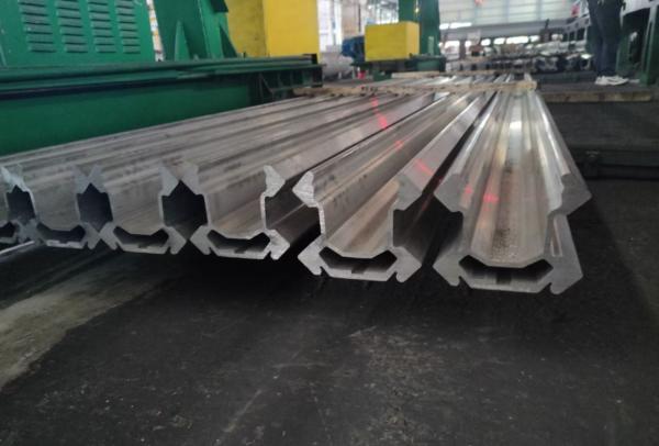 Underground Mining Industry Application Atlas Epiroc BMH2000 Feed Beam Aluminum Extrusion Profiles