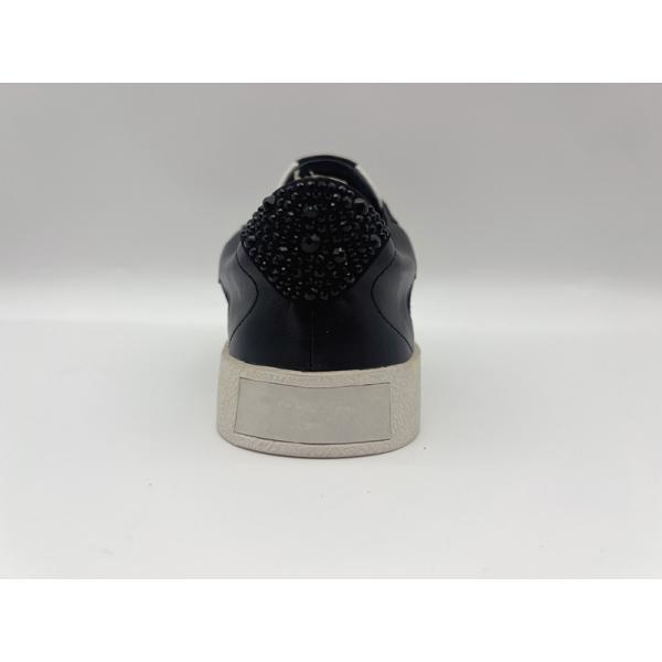 Black Leather Slip Resistant Work Shoes Womens Stylish Soft Nappa Pu