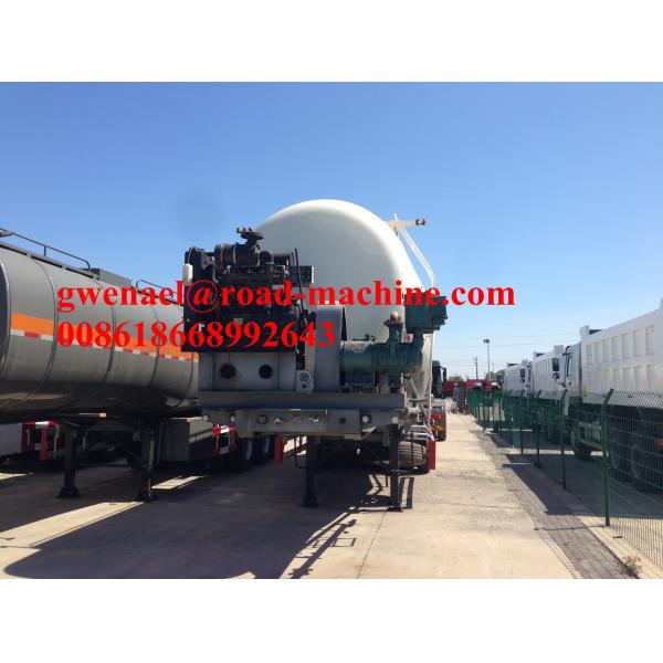 26CBM 8 x 4 Bulk Cement Truck With 371HP Euro II Engine Germany ZF Hydraulic Steering