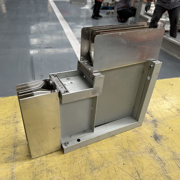 Conductos de barras colectoras enchufables de aluminio y cobre de 800A / 2000A, 50-60Hz